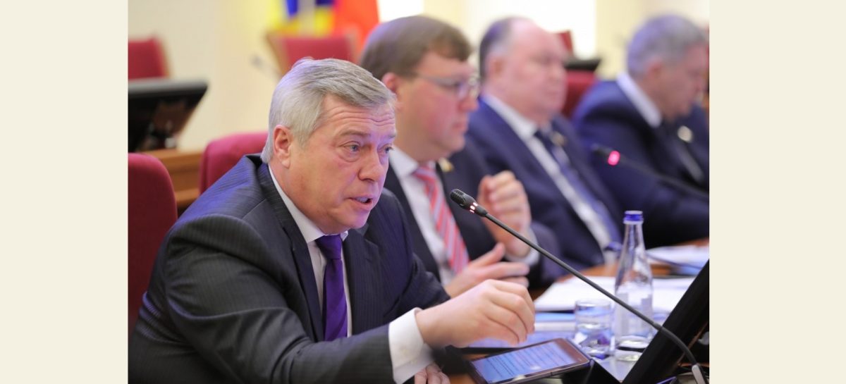 Василий Голубев: «Принятый бюджет области позволяет расходовать дополнительные средства на инвестиционное развитие»