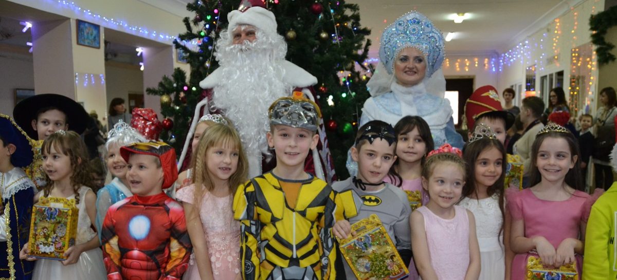 В Сальске началась новогодняя сказка