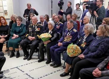 Путин ответил на призыв снять ограничение на число президентских сроков