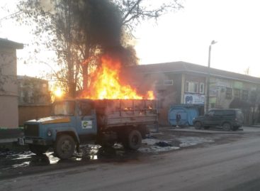 Остался ли на ходу грузовик, который загорелся неподалеку от сальской школы?