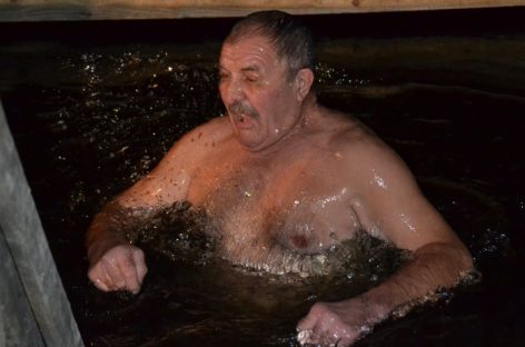 Сальчан и жителей Сальского района призывают быть осторожными во время крещенских купаний