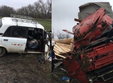 Под Сальском в аварии погиб человек, еще двое — пострадали