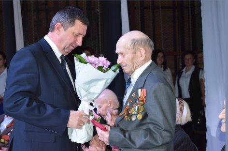 В Сальске прошла церемония вручения медалей в честь 75-летия Победы