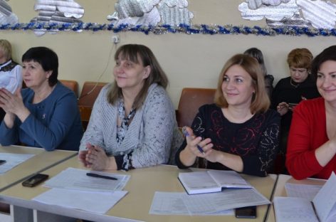 В Сальском районе ждут объявления имён лучших педагогов