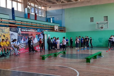 В Сальске будущие стражи правопорядка соревновались в силе, ловкости и находчивости