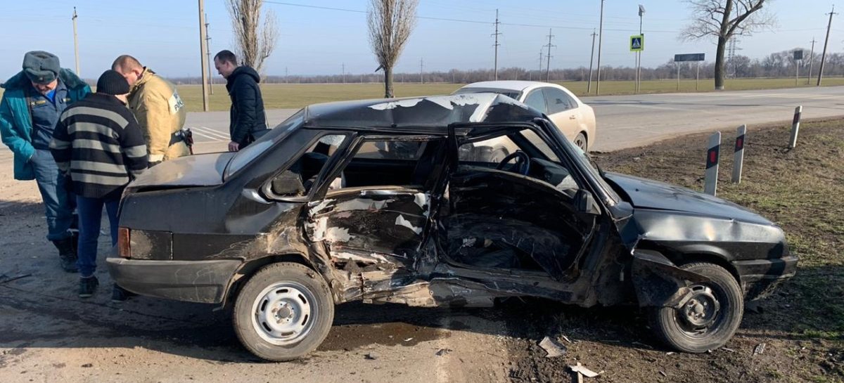 Житель Гиганта подставил бок своей «девяносто девятой» встречному автомобилю