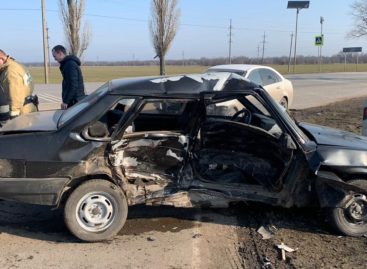 Житель Гиганта подставил бок своей «девяносто девятой» встречному автомобилю