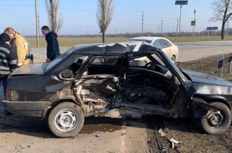 Житель Гиганта подставил бок своей «девяносто девятой» встречному автомобилю