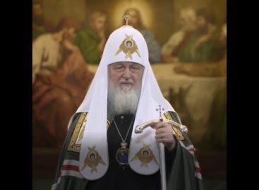Патриарх Кирилл призвал воздержаться от посещения храмов