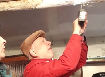 В Сальском районе многодетные семьи получили в подарок дымовые извещатели