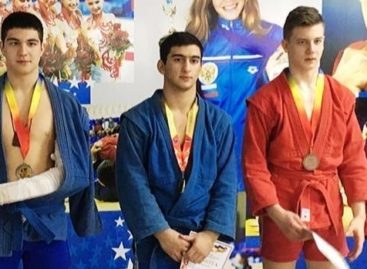 Сальчанин победил на первенстве области по самбо