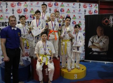 Сальские каратисты клуба «Катана» выступили на областном первенстве