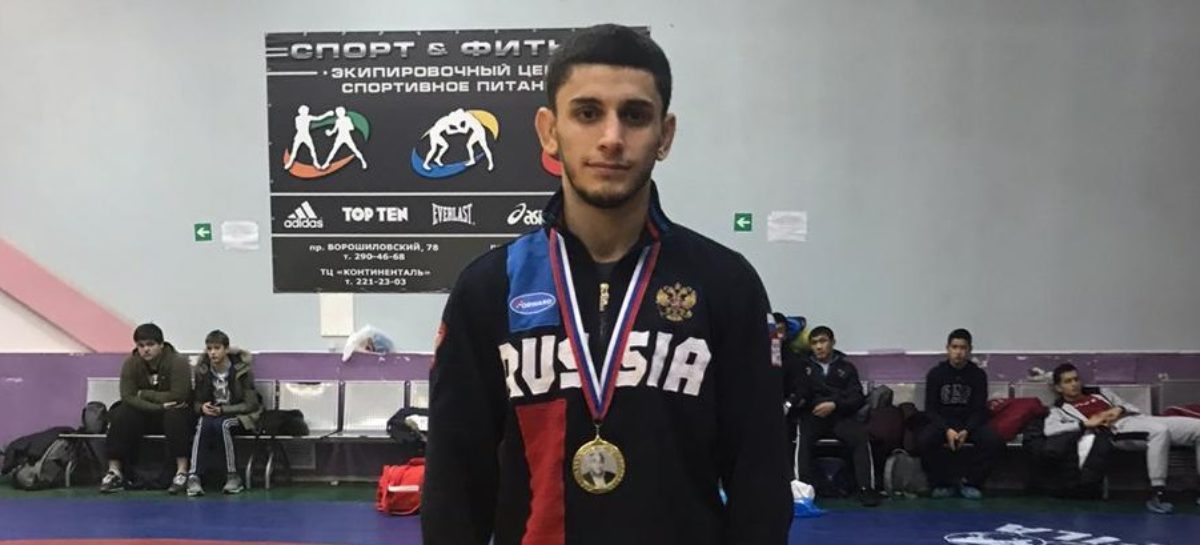 Борец из Сальского района поедет на первенство России