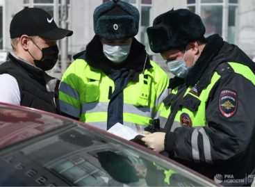 Выезжать — только в больницу или отвезти продукты пожилому родственнику: в регионе проверяют автомобилистов