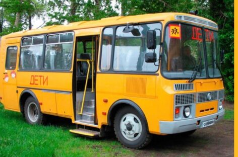 Ещё три автобуса получили школы Ремонтненского района