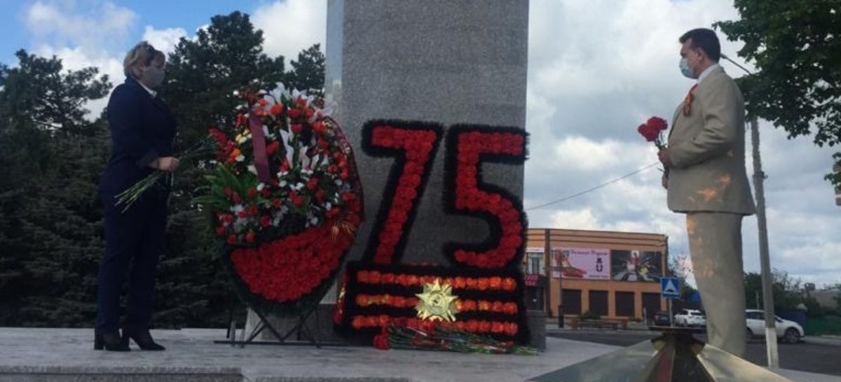 «Цветы Победы»: в Сальске исполнили просьбу ветеранов
