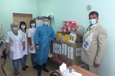 Сальский межрайонный моногоспиталь получил в дар медицинские маски