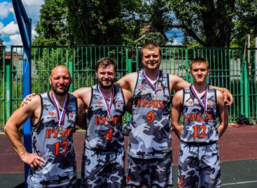 Стритбол вернулся на площадки: сальчане завоевали первые награды после самоизоляции