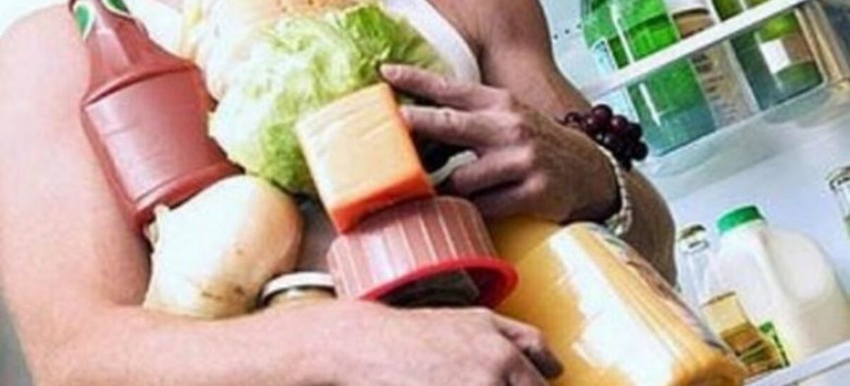 Сальчанин выпивал с малоизвестным гражданином и остался без продуктов