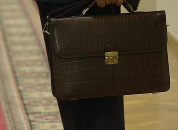 Оскорбил — плати: чиновников предлагают штрафовать за хамство