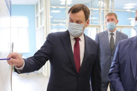 Василий Голубев: «К новой школе в Таганроге должна быть построена дорога»
