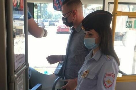 Продолжаются проверки соблюдения масочного режима предприятиями торговли