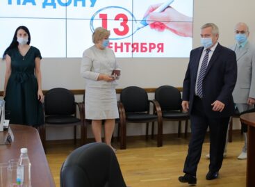 Действующий губернатор Ростовской области подал документы в избирком на участие в выборах главы региона