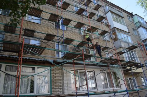 Те, кто привёл в порядок инженерные сети, могут бонусом получить ремонт в подъездах