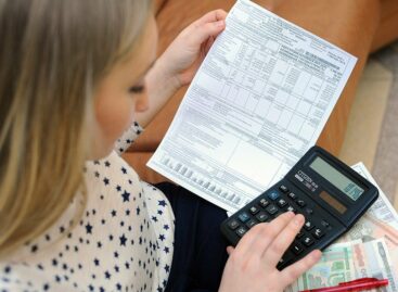 Как изменилась доля затрат россиян на услуги ЖКХ?