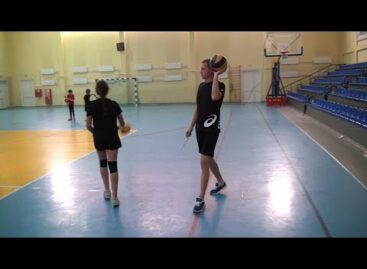 В сальском спорткомплексе появился новый тренер по волейболу