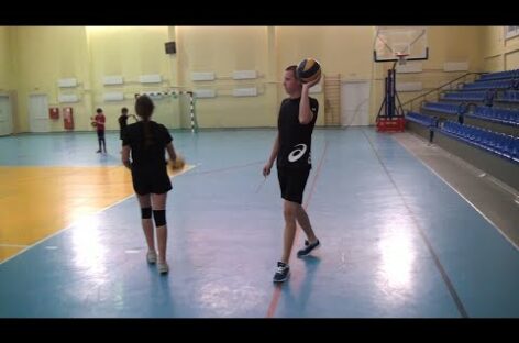 В сальском спорткомплексе появился новый тренер по волейболу