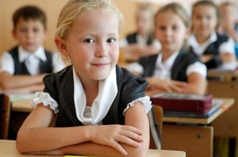 Главный санитарный врач региона предложил из-за коронавируса продлить каникулы в школах до двух недель
