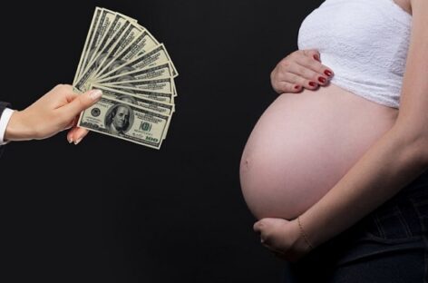 В соцсети заблокировали сообщество по продаже детей