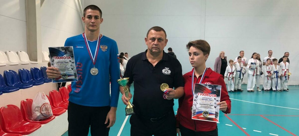 Четыре «серебра» завоевали сальские рукопашники в Волгодонске