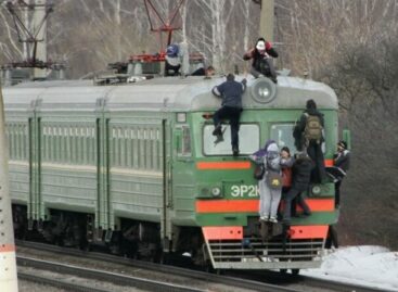 Жителям Сальского района напоминают, что железная дорога — объект повышенной опасности