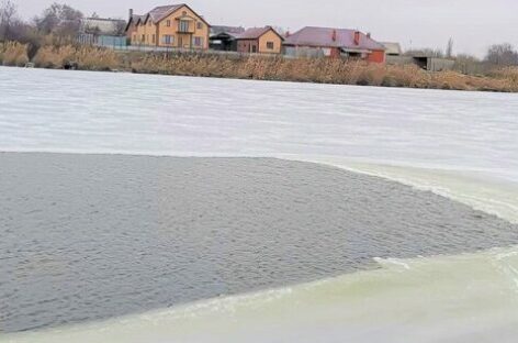 Не провалиться под лед: инспектор ГИМС рассказал об осторожности на водоёмах зимой
