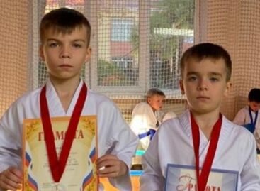 Два «золота» — из Сочи: сальчане поучаствовали в открытом турнире Сочи по каратэ WKF