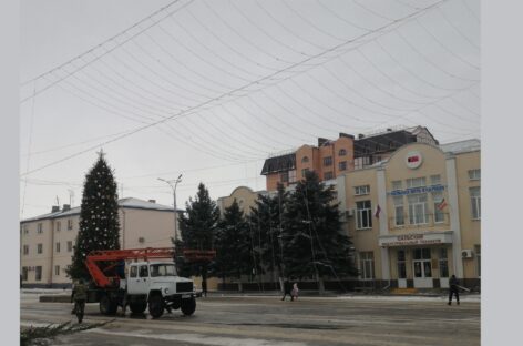 На центральной площади Сальска появится красочная гирлянда