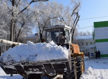 Эхо снегопада: коммунальщики до сих пор отражают удар зимы