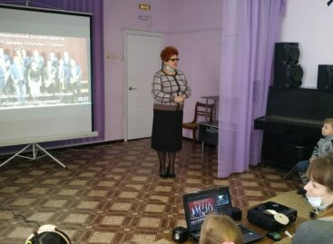 Сальский духовой оркестр не оставил без концертов воспитанников музыкальных школ
