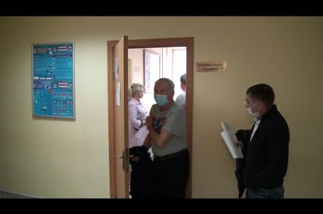 «Я укола не боюсь…»: 300 человек привили в Сальске от коронавируса за 10 дней