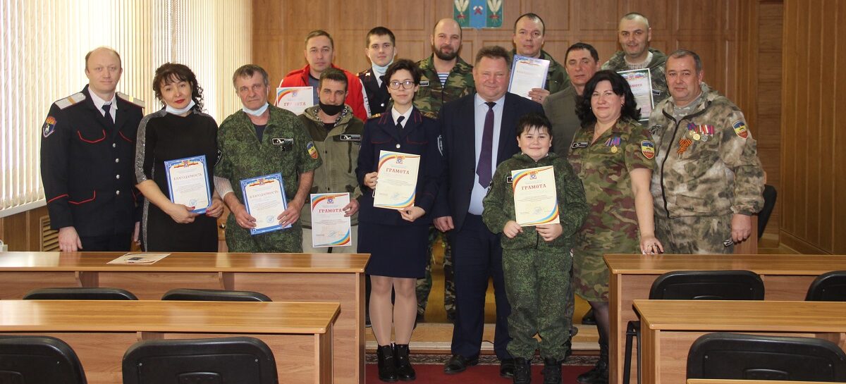 Сальчане получили награды в честь 450-летия с начала государственного служения донского казачества