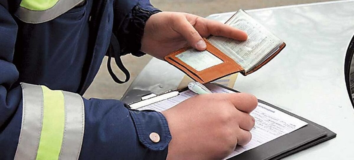 В Сальском районе проверят водителей на предмет неуплаты штрафов