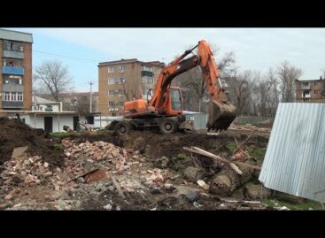 В военном городке демонтируют старые объекты коммунальной инфраструктуры