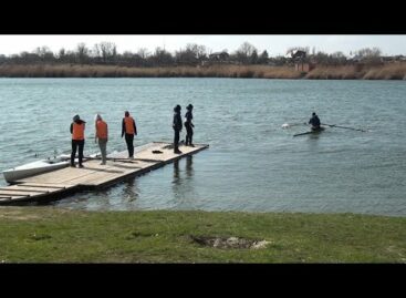 Ветер гребле не помеха: саратовские спортсмены рассказали, как проходят их тренировки в Сальске