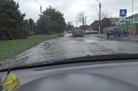 Сальск продолжает плавать после дождей