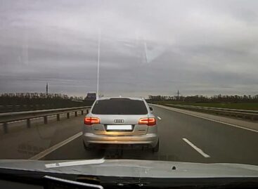 Сальчанам напоминают: за движение по левой полосе можно получить штраф