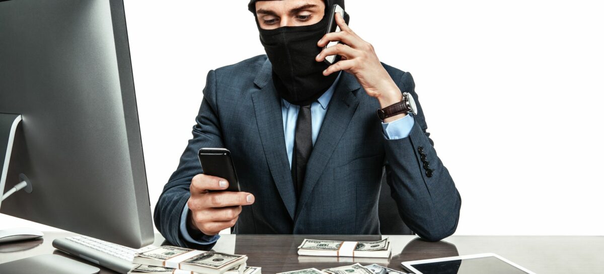 Продадим доллары, оформим кредит…