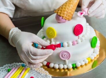 От зефира до шоколадных яиц: 3 мая свой праздник отмечают сальские кондитеры