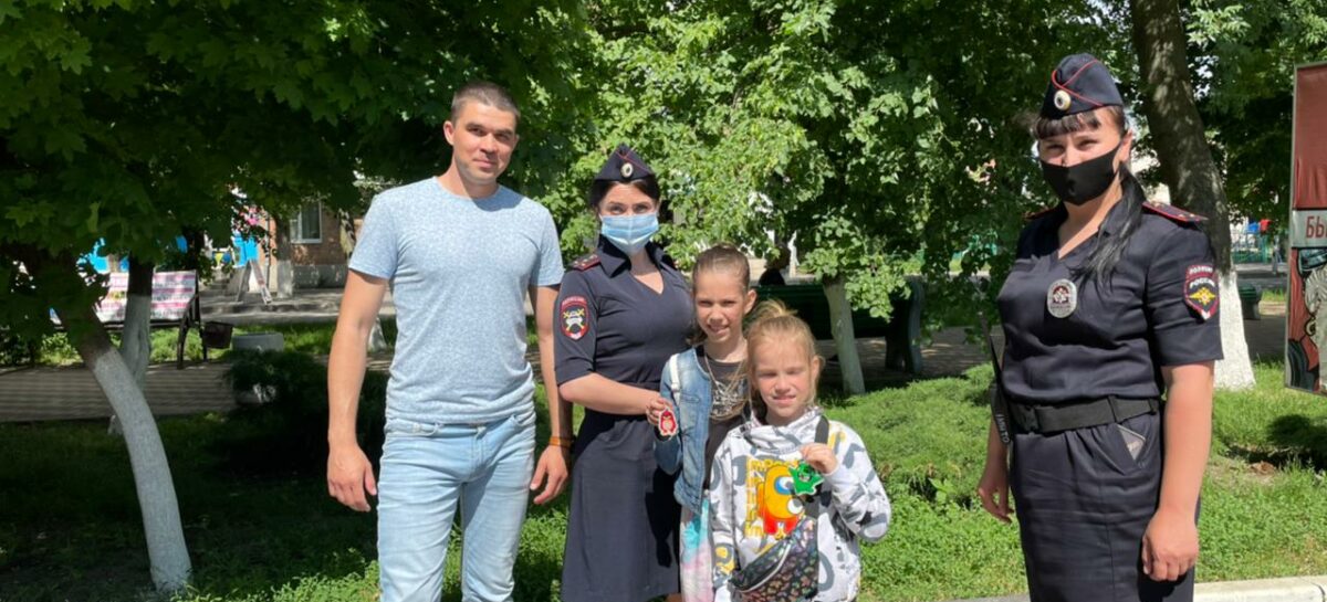 На улицах Сальска рассказывали о дорожной безопасности